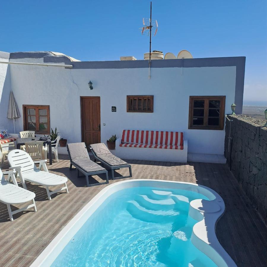 Casona La Orilla 1908 Tias Bed & Breakfast Exterior photo